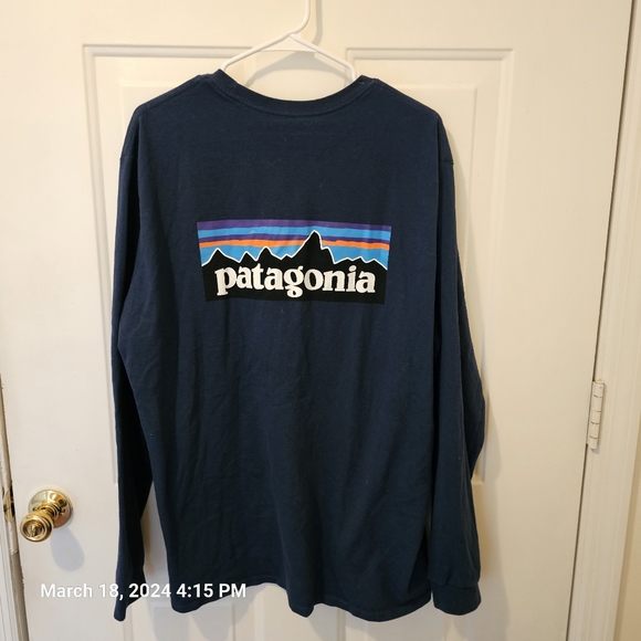 Patagonia long sleeve responsibility t shirt - Picture 2 of 8